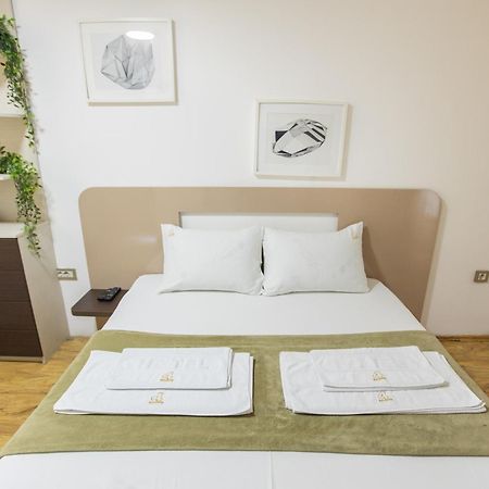 4 Rooms Apartments Ni Exterior foto