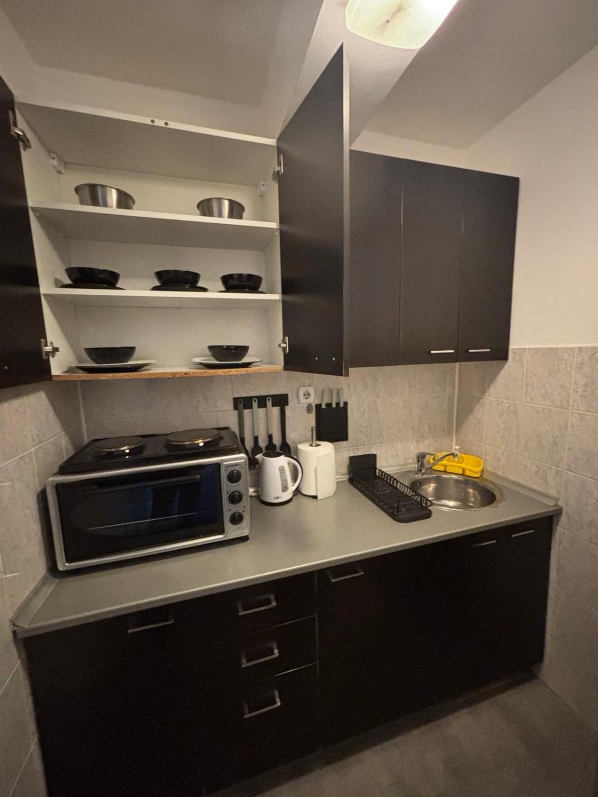 4 Rooms Apartments Ni Exterior foto