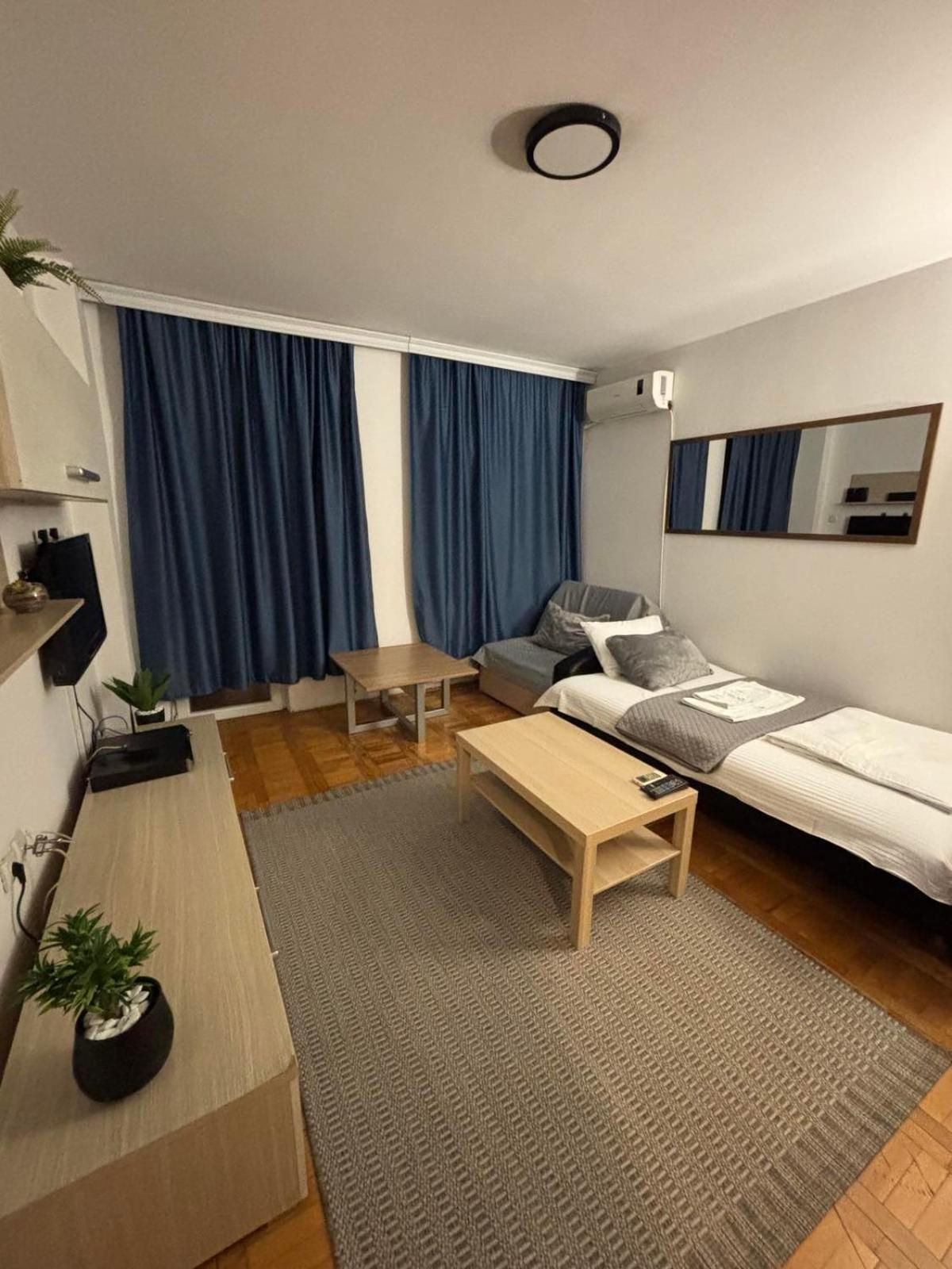 4 Rooms Apartments Ni Exterior foto