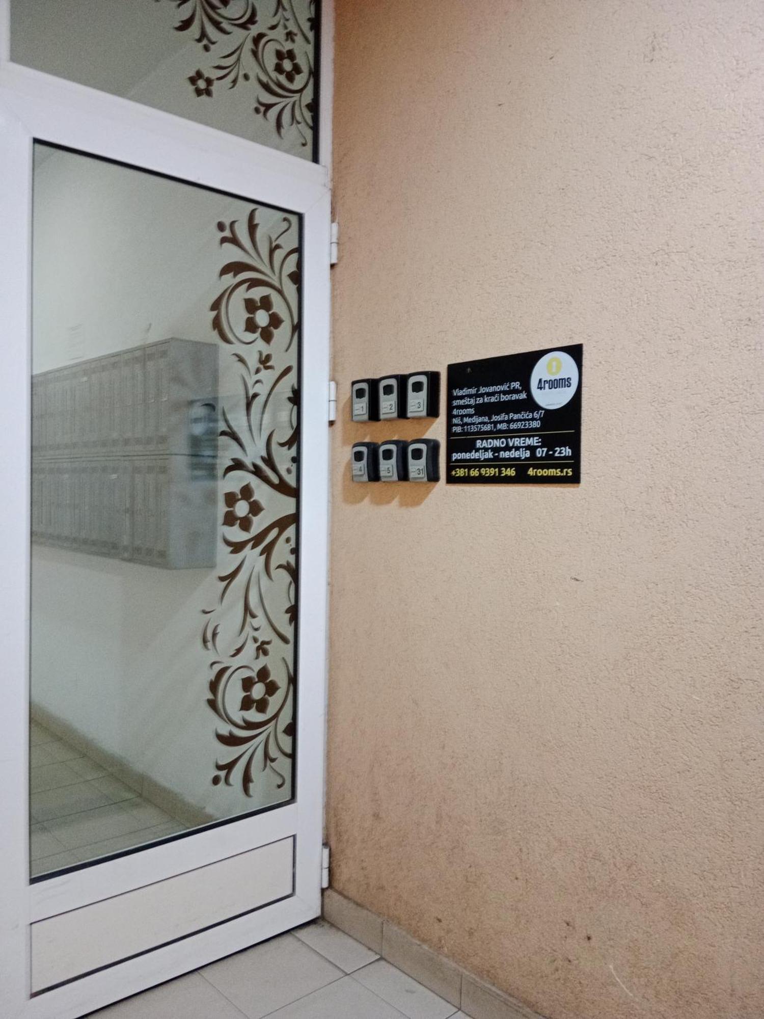 4 Rooms Apartments Ni Exterior foto